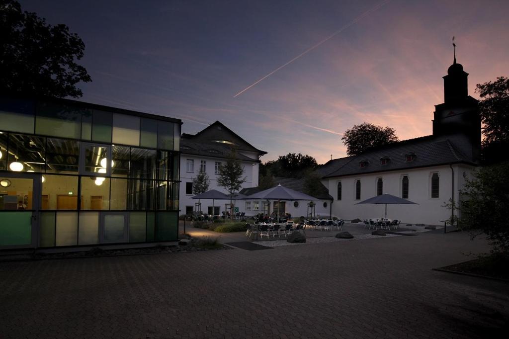 Haus Venusberg Jugendbildungsstaette Bonn Hotel Luaran gambar